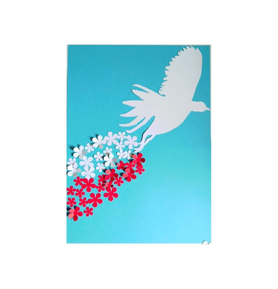 Dekoracje Konstytucja 3 maja Biała Gołębica z biało czerwonymi kwiatami 11 listopad dekoracje szkolne