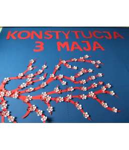 Dekoracje Konstytucja 3 maja Gałązka z kwiatami biało-czerwona 100 cm BEZ NAPISUdekoracje szkolne